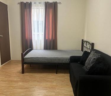 San Dionisio Bed & Breakfast | BRIA FLATS LAS PINAS