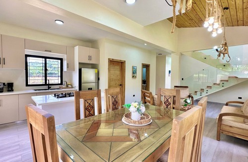 La Joya House | Brilliant 3-bedroom house with AC in charming Jarabacoa