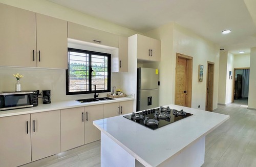 La Joya House | Brilliant 3-bedroom house with AC in charming Jarabacoa