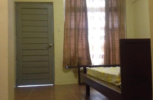 Baler House | Brown Epitome Lodge