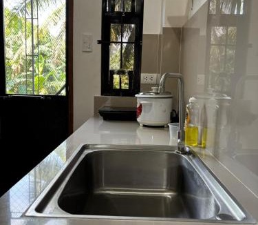 Albay Province Apartment | Budget AC WI-FI Natl Road Ligao City Rm306