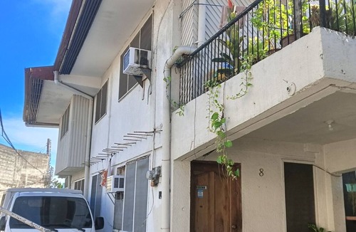 Lapu-Lapu Apartment | Budget bedroom in Lapu-Lapu City with fan, WiFi
