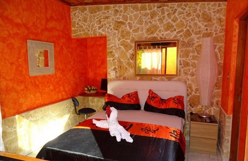 Playa Chiquita Hotel | Budget guest-friendly room near casino and beach