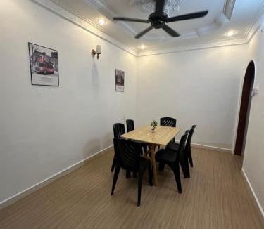 Bayan Lepas House | Budget Homestay nearby Pantai Hospital Airport Penang Bayan Lepas