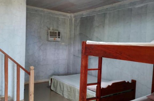 Pagudpud House | BUENAVISTA'S beach TRAVELLERS INN