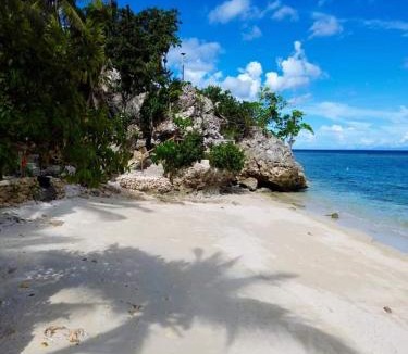 Liloan Resort | BuLahan Beach Resort Couple Room