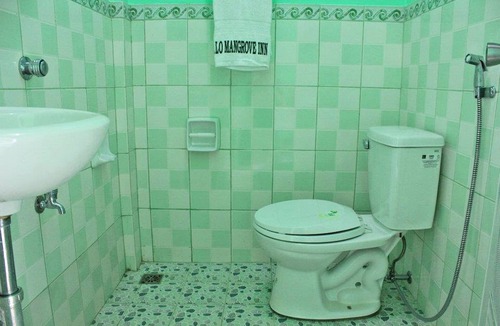 Calapan House | Bulalo Mangrove Inn