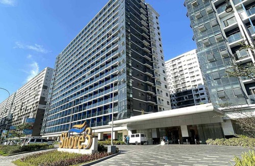 Barangay 76 Condo | Cabin and Co a cozy stay near MOA