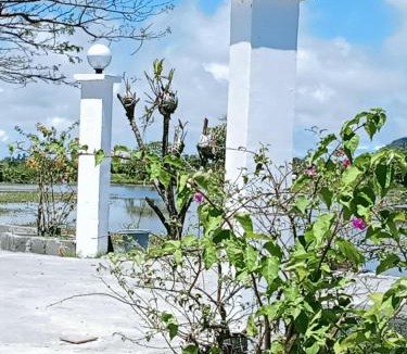 Naujan House | Cairnes Farm House
