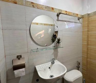 San Vicente House | Calev's Transient House