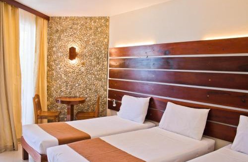Marabut Hotel | Caluwayan Palm Island Resort & Restaurant