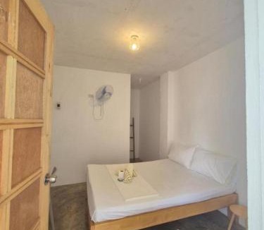 San Francisco Island Hotel | Camotes Hostel Resort Fan Rooms
