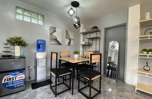 Virac House | Can accommodate up to 10 guest near Virac Airport