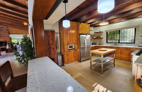 La Vega Province House | Canary Suite - Brisal Mountain Retreat