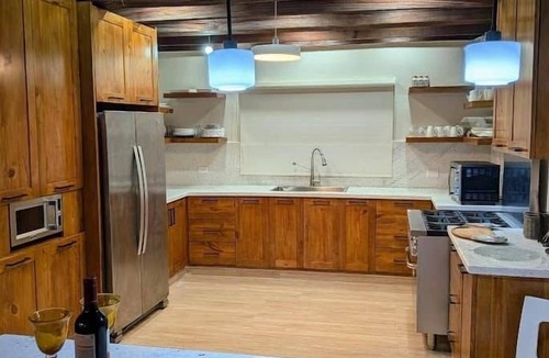 La Vega Province House | Canary Suite - Brisal Mountain Retreat