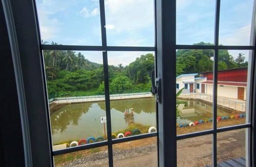 Kampung Kelewang Jatoh Hotel | Capital O 91243 Bee Good Chalet