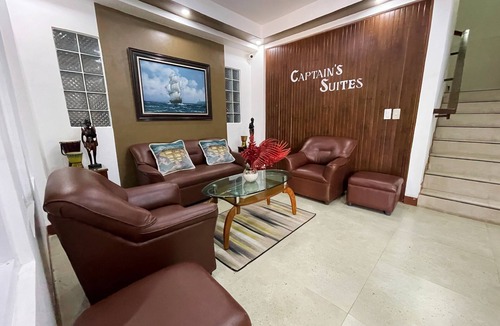 Guinobatan Hotel | Captains Suites Albay