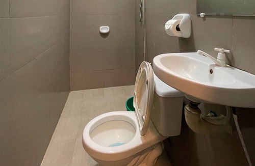 Guinobatan Hotel | Captains Suites Albay