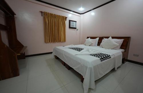 Lanas Resort | Carabao Island Beach Camp