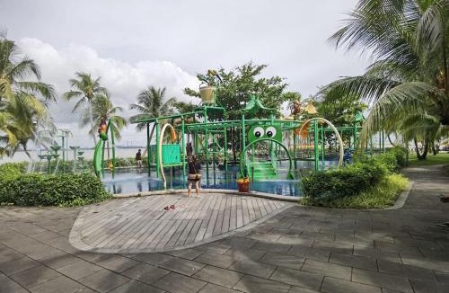 Gelang Patah Apartment | Carnelian Tower Hotel at ForestCity 4102 with WIFI
