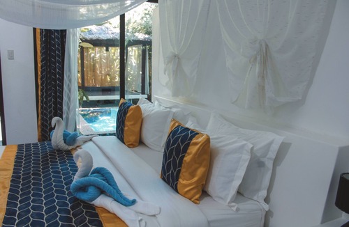 Puerto Princesa City Centre Hotel | Carpe Diem Villas & Resort Dive & Stay resort