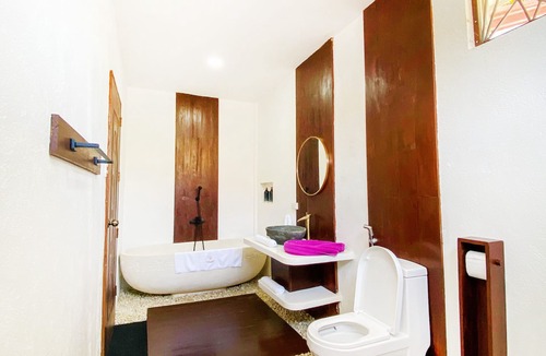 Puerto Princesa City Centre Hotel | Carpe Diem Villas & Resort Dive & Stay resort