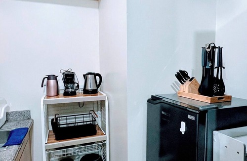 Paranaque Condo | Casa Andres - Resort Style Condo in Paranaque near airport w/FAST WIFI
