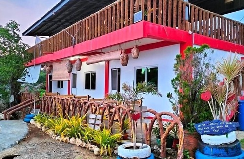 Alaminos House | Casa Bolo with Private Beach near Hundred Islands