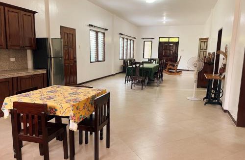 Asturias Villa | Casa Carmencita Cebu - Ocean and garden villa in Asturias, Cebu