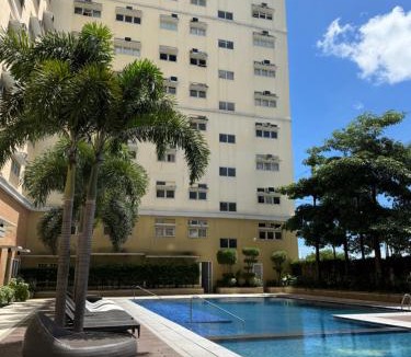 Binan City Apartment | Casa Chloe at Holland Park