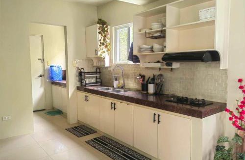 Angeles City House | Casa De Mira