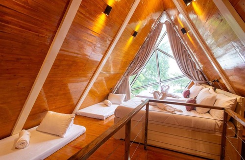 Oslob Ski Chalet | Casa Del Valle A-Frame