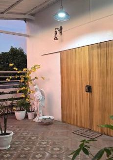 Legazpi House | Casa Felice