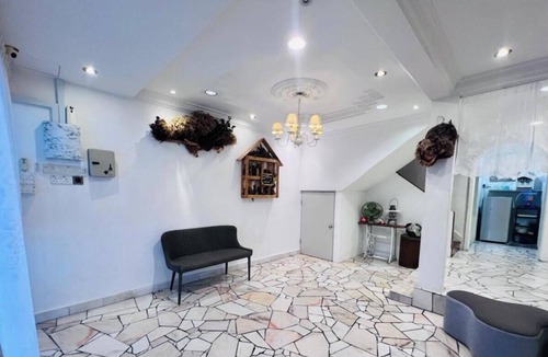 Merdeka House | Casa Homestay Batu Pahat. 5 minutes to town area like family-friendly,gathering