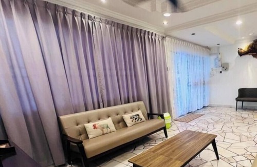 Merdeka House | Casa Homestay Batu Pahat. 5 minutes to town area like family-friendly,gathering