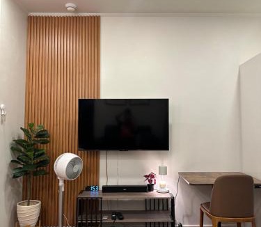 Poblacion District Hotel | Casa Jimena at Ivory Residences