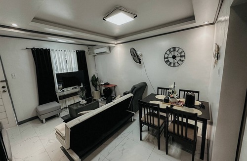 Cardona House | Casa Lirio Comfy 2-Story Home w/Free Parking