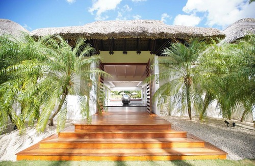 Los Naranjos Villa | Casa Luna Llena by Luxe Haus™ – Butlered Villa, Staff, Pool, Jacuzzi, Golf Carts