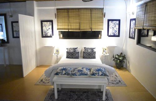 Puerto Princesa City Centre Bed & Breakfast | Casa Manalo Guest House