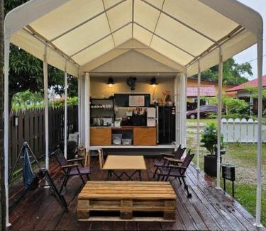 Lubok Buaya Hostel | Casa Yusika Female Dormitory