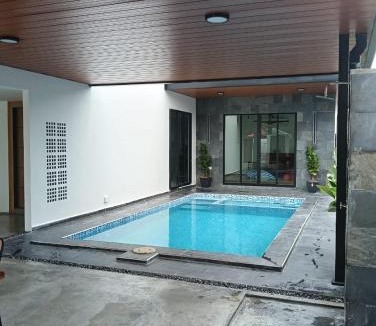 Taman Delima House | CasaD'Tamarind Homestay with Private Pool