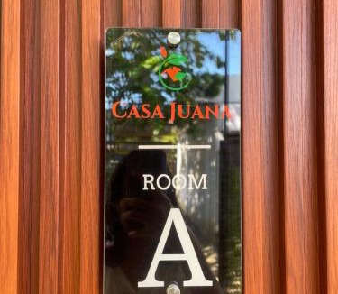 Carles Bed & Breakfast | CasaJuana Room Rental