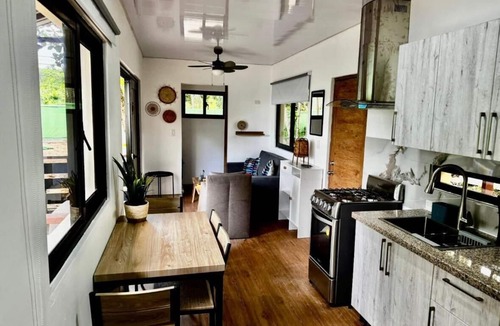 Portillo House | CasaMara #3, tropical bungalow with private SPA walking distance to the beach