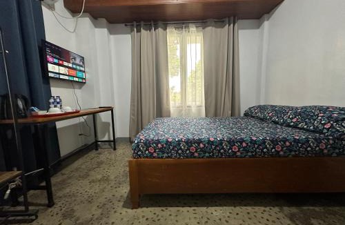 Legazpi House | Casita de Gloria Hometel
