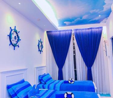 Kuching Apartment | Cat City Mediterranean Theme City&Pool View Homestay 貓城地中海主題城市泳池風景民宿