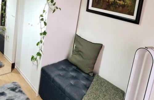 A. Bonifacio Apartment | Celandine by DMCI w/panoramic Makati skyline view