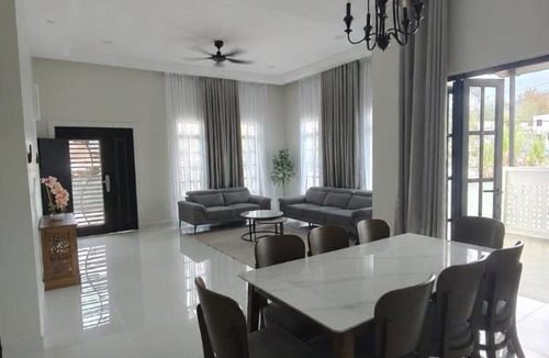 Kampung Kuala Ibai House | Cempaka Homestay