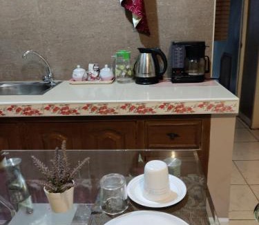 Barangay Poblacion Hotel | Center Parkway Pension House