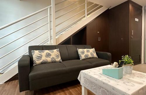Bukit Kecil Apartment | CEOZ1 6Pax Duplex Suite #Disney HS #Airport #USM