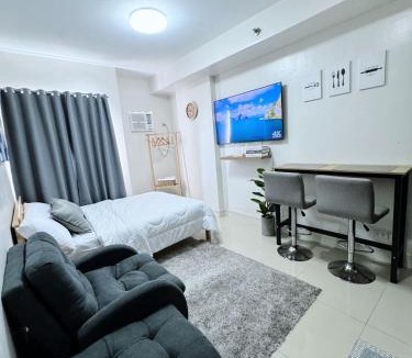 Mandaue Apartment | CF Haven at Bamboo Bay - Resort Living with Balcony